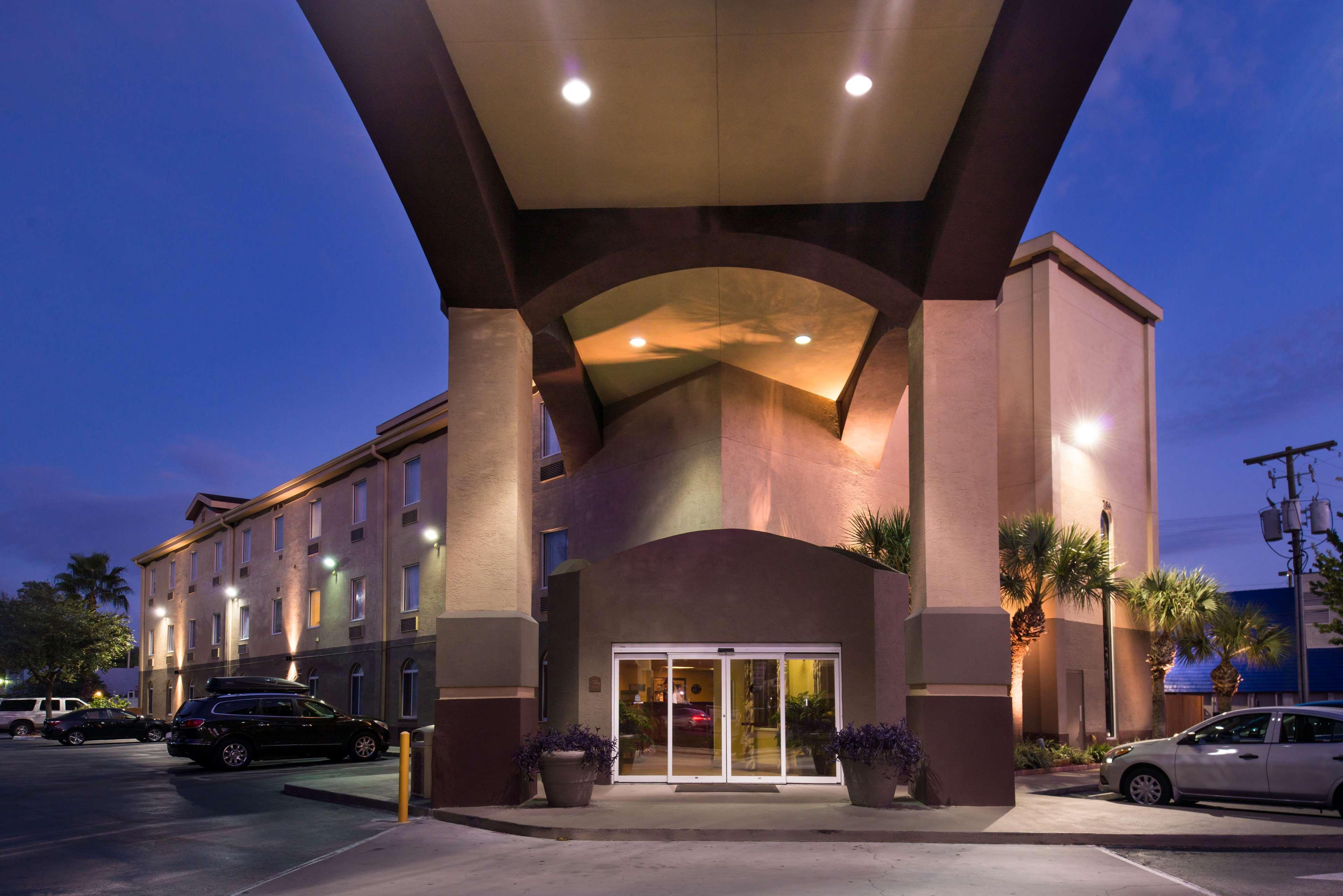 Best Western Tampa Exterior photo