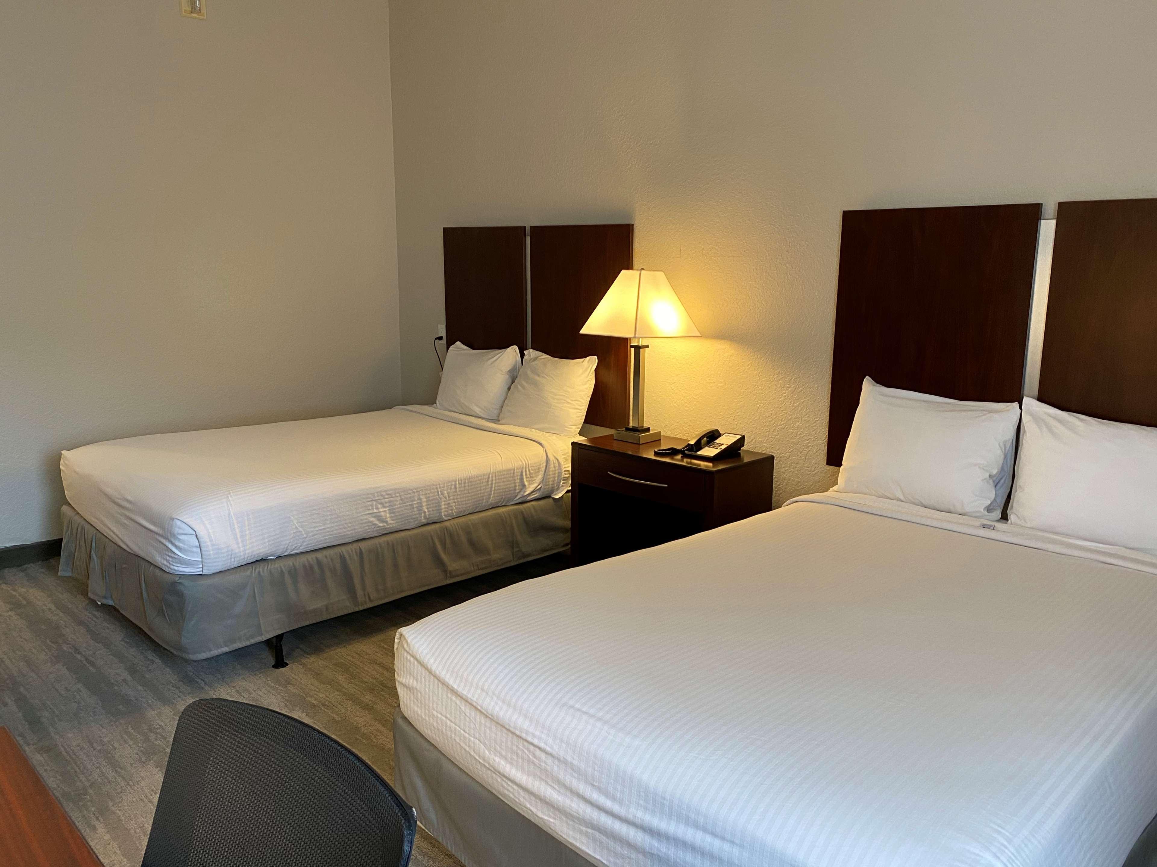 Best Western Tampa Exterior photo