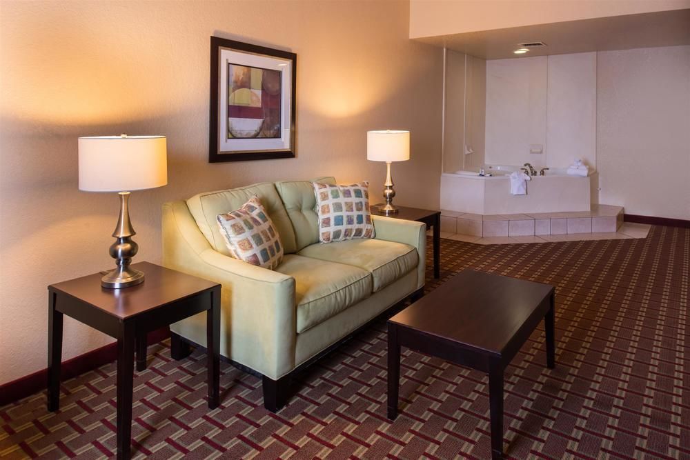 Best Western Tampa Exterior photo